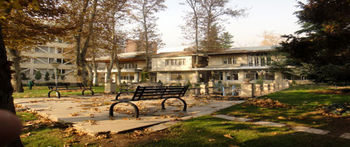 موسسه نیاوران:‌پیشگام و&nbsp;پیشرو